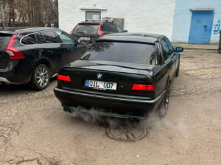 BMW 7 Series foto 5