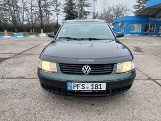 Volkswagen Passat foto 2