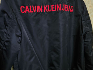 Bomber mega stilat de la renumitul brand CalvinKlein foto 5