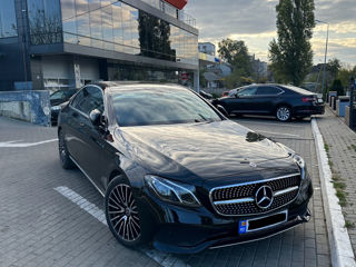 Mercedes E-Class foto 1