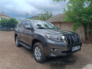 Toyota Land Cruiser Prado foto 3