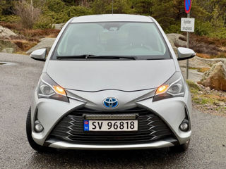 Toyota Yaris foto 2