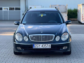 Mercedes E-Class foto 1