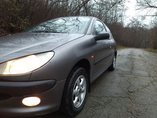 Peugeot 206 foto 6