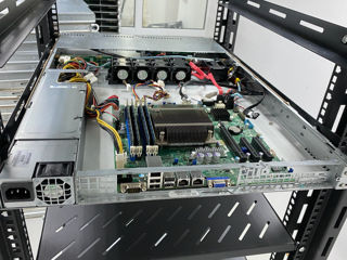 ID:0015 Server Supermicro foto 2