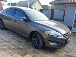 Ford Mondeo foto 2