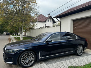 BMW 7 Series foto 3