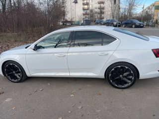 Skoda Superb foto 6