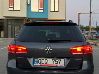 Volkswagen Passat foto 7