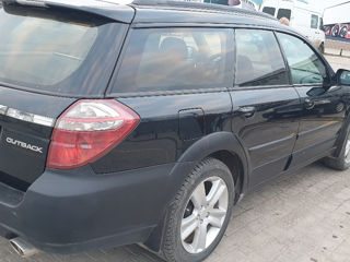 Subaru Outback foto 3