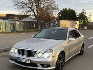 Mercedes E-Class foto 5