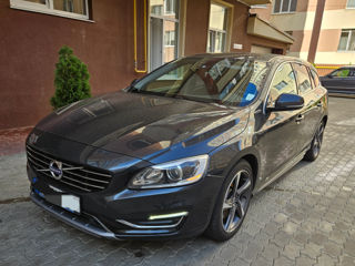 Volvo V60 foto 2