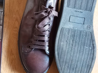 Pantofi italia de calitate mar 43 starea foarte buna