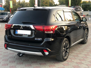 Mitsubishi Outlander foto 4