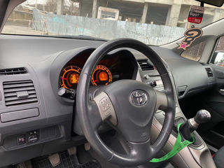 Toyota Auris foto 8