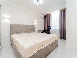 Apartament cu 2 camere, 70 m², Centru, Chișinău foto 6