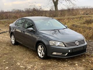 VW Passat B7 Dezmembrez 1.6-2.0TDI Piese auto/Запчасти foto 5