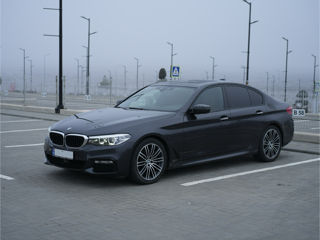 BMW 5 Series foto 3