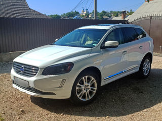 Volvo XC60 foto 1