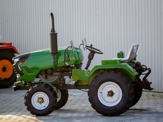 Hовый мини-трактор  бизон 200 зеленого цвета 20лс *в наличии на складе в г. кишинев foto 1