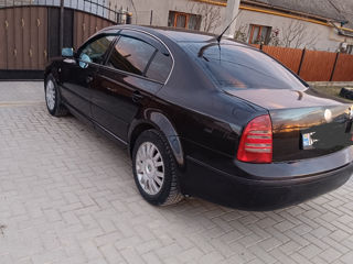 Skoda Superb foto 4