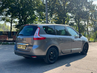 Renault Grand Scenic foto 3