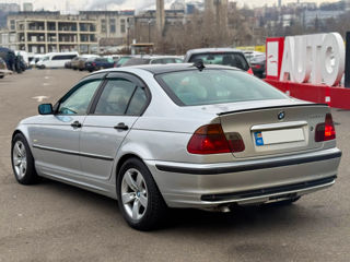 BMW 3 Series foto 8