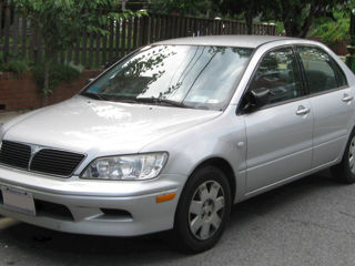 Mitsubishi Lancer foto 5