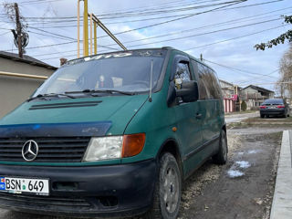 Mercedes Vito foto 2