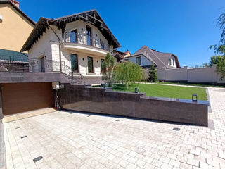 Durlești. Casă Excepțională 4 dormitoare + Living. 310 m.p. 6 ari. Confort și Eleganță la Superlativ foto 2