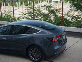 Tesla Model 3 foto 5