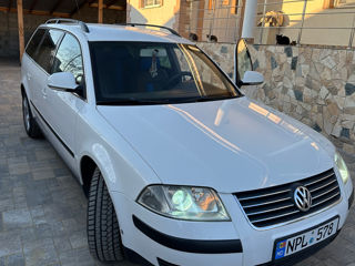 Volkswagen Passat foto 3