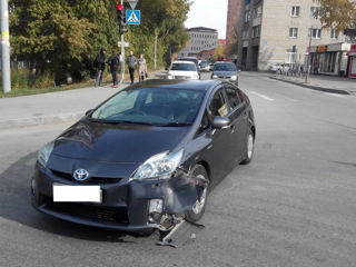 Toyota Prius + foto 8