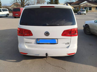 Volkswagen Touran foto 5