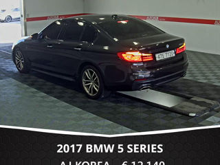 BMW 5 Series foto 4