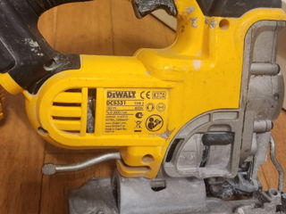 Лобзик аккумуляторный Dewalt DCS331N foto 2