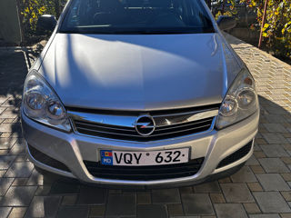 Opel Astra foto 2