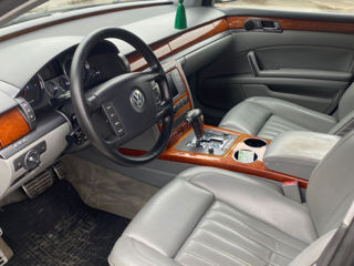 Volkswagen Phaeton foto 7