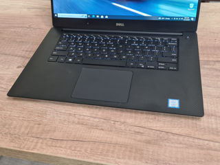 Dell Precision 5520 (Core i7 7820HQ/32Gb DDR4/1Tb NVMe SSD/Quadro M1200 4Gb/15.6" FHD IPS) фото 3