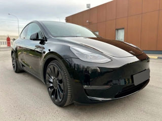 Tesla Model Y foto 4