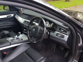 BMW 7 Series foto 9