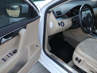 Volkswagen Passat foto 8