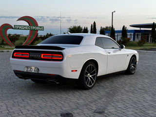 Dodge Challenger foto 6