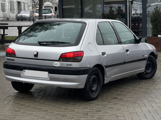 Peugeot 306 foto 3