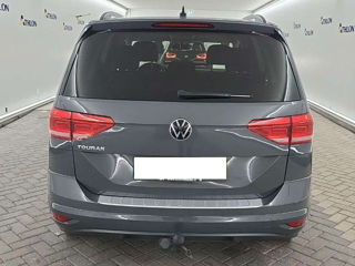 Volkswagen Touran foto 3