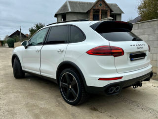 Porsche Cayenne foto 2