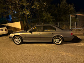 BMW 7 Series foto 8