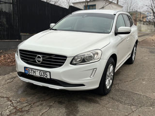 Volvo XC60 foto 2