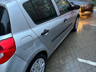 Renault Clio foto 5