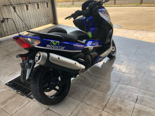 Yamaha TMax foto 2